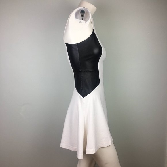 Express White Fit & Flare Skater Mini Dress w/ Black Faux Leather Panels Sz 2 - Picture 2 of 9
